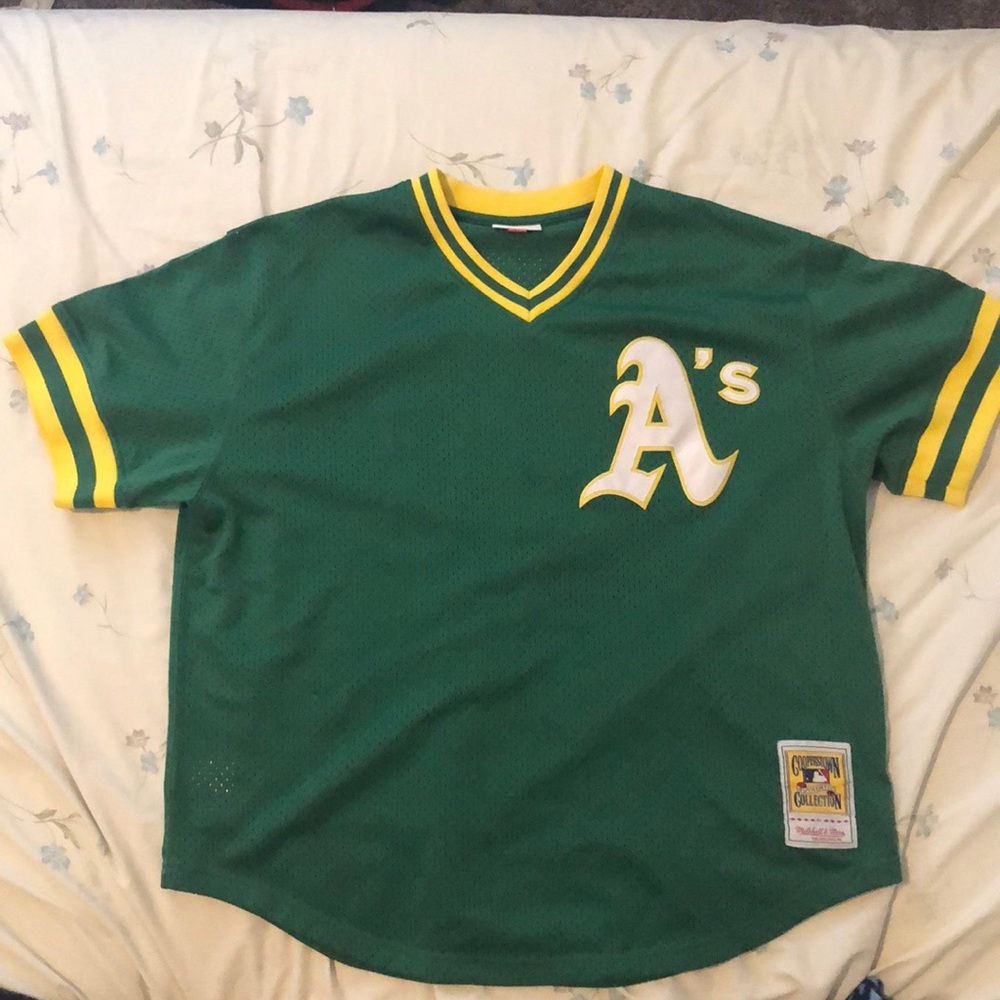 Men’s baseball jersey